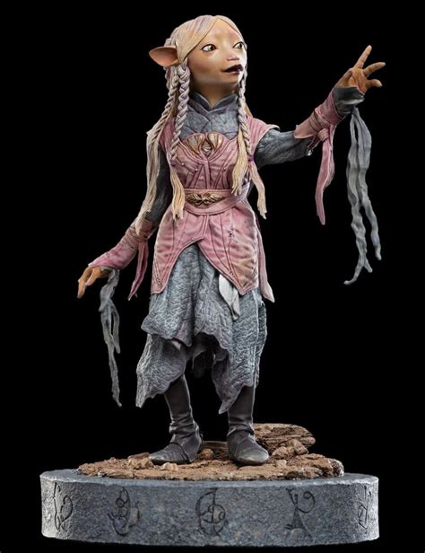 Dark Crystal Age Of Resistance Gets A Statue From Weta Workshop