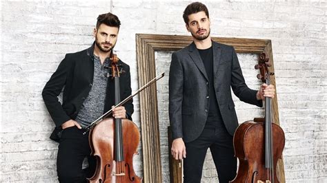 2Cellos No es fácil que el rock suene con garra solo con dos chelos