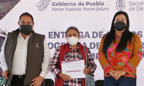 Entrega SDR apoyos para recuperación del campo poblano en 4 regiones