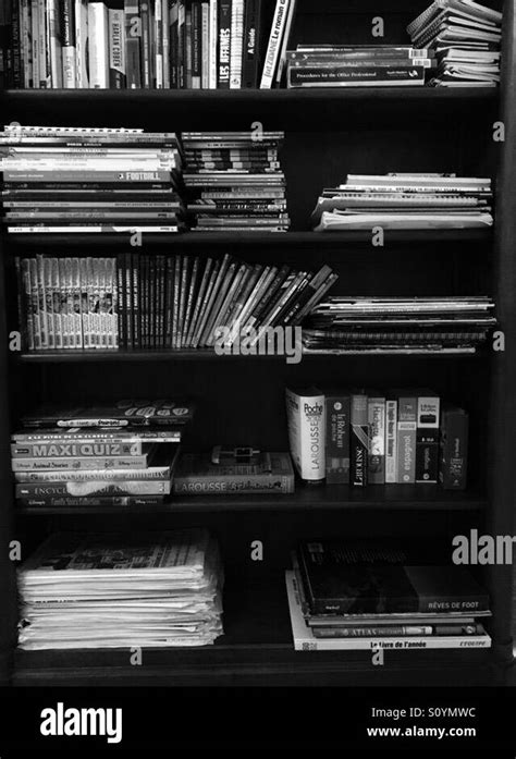 Black and white book's shelf Stock Photo - Alamy