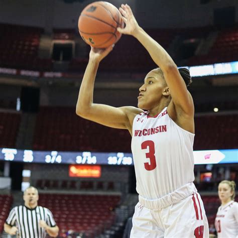 Womens Basketball Badgers String Together Defensive Stops Rebounds In Season Opening Win