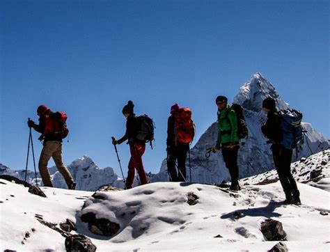 Trekking In Nepal - Trekking To Everest