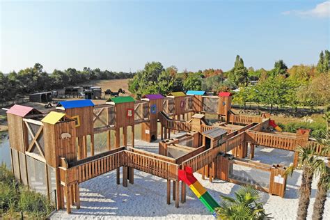 Camping Sandaya Séquoia Parc – Saint Just-Luzac | Réservez vos vacances