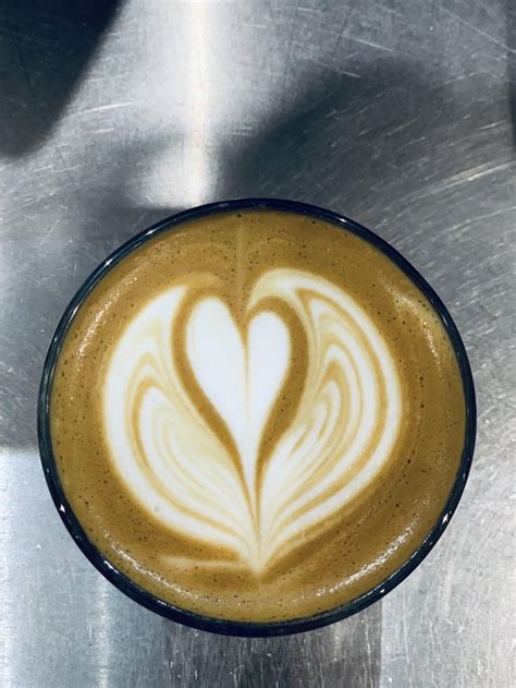 cortado latte art! : r/espresso