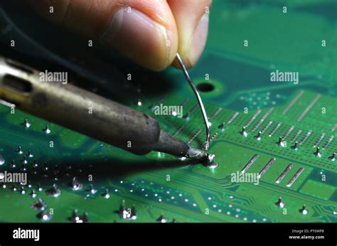 installation  soldering  electronic components   soldering