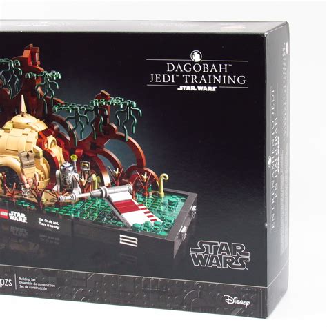 LEGO Star Wars 75330 Dagobah Jedi Training 1000 Piece Construction Set