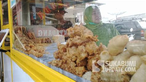 Minyak Goreng Picu Harga Gorengan Di Sukabumi Naik Jadi Rp Per