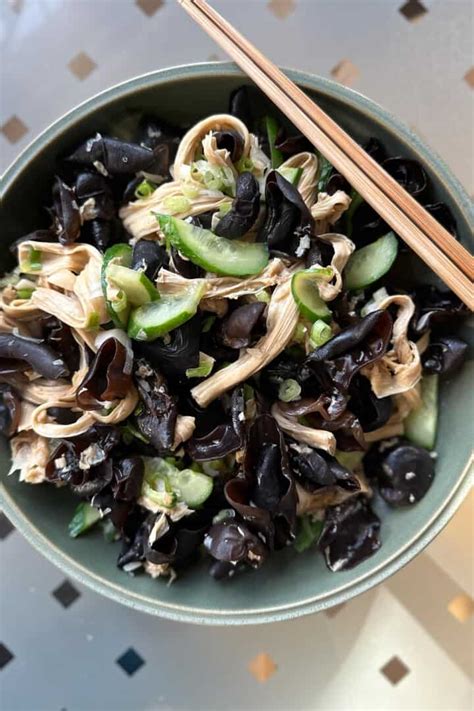 Wood Ear Mushroom Stir Fry - Onolicious Hawaiʻi