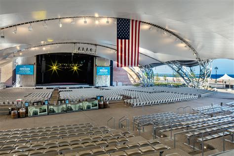 How the ford amphitheater at coney island surprised concertgoers 33