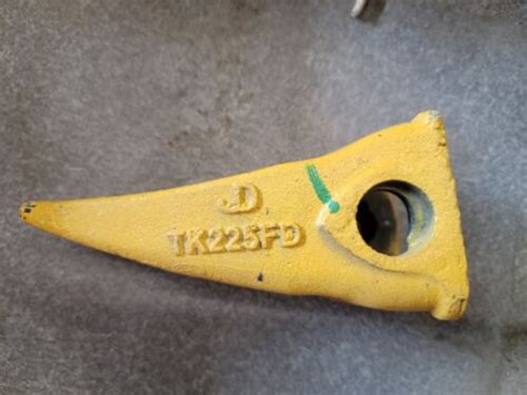 Fanggs Bucket Teeth For John Deere Tk225fd Ebay