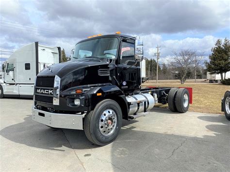 Mack Md Mackay S Truck Trailer Center