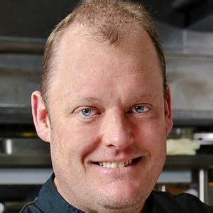 beau macmillan net worth