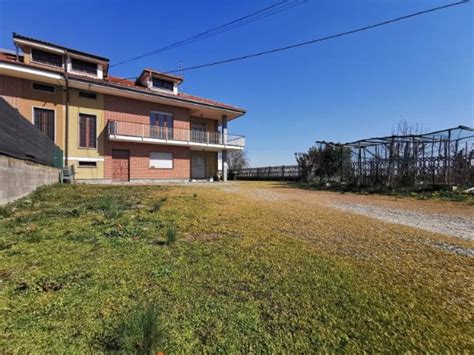 Villa In Vendita A Monasterolo Di Savigliano Cuneo Idealista N In