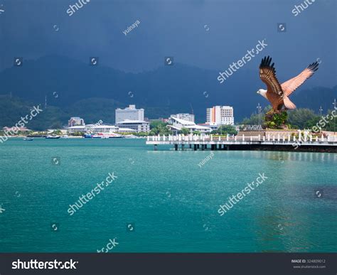 Eagle Statue Symbol Langkawi Island Malaysia Stock Photo 324809012 ...