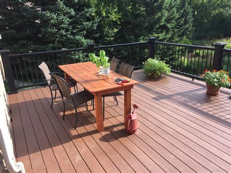 Brazilian Walnut Azek Deck With Premier Black Railaluminum Spindles Classico Terrazza