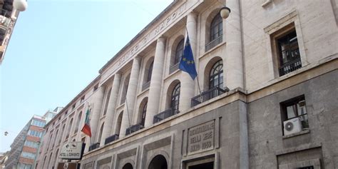 Palazzo del Banco di Napoli - Napoli | ZonzoFox