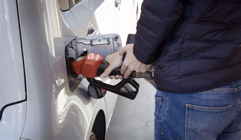 This Is What To Do If You Put The Wrong Type Of Fuel Into Your Vehicle