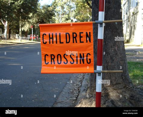 School crossing signs hi-res stock photography and images - Alamy