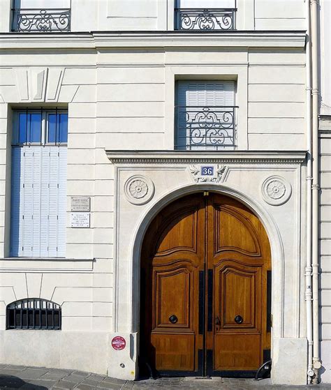 Quai de Béthune Immeuble Commune de paris Ile saint louis