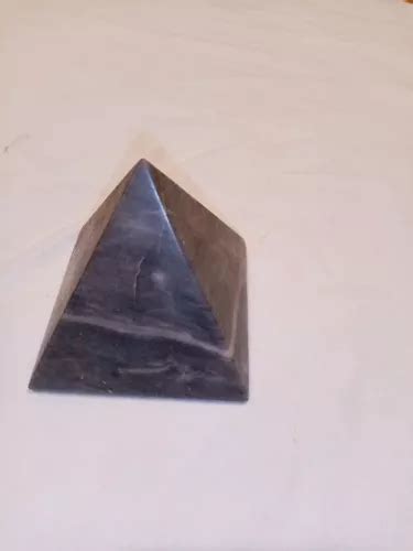 Piramide Piedra Fria Oxix Terapia Energia Chakras Feng Shui En Venta En