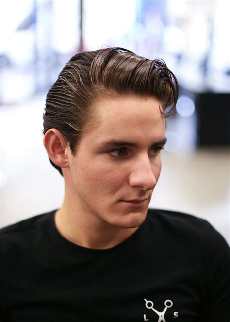 How To Recreate Alex Turners Pompadour At Home By Yourself 6 Classic