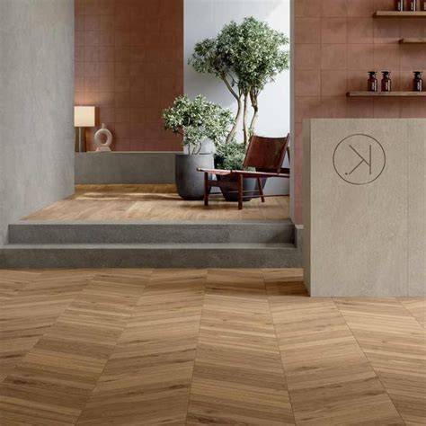 Pavimento Finto Legno Spina Ungherese In Gres Classic Dorato