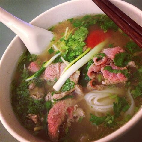 Vietnamese Northern Style Rare Beef Noodle Soup Aka Ph B T I Food