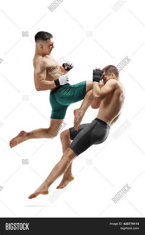 Mma Knee Kick Head Image And Photo Free Trial Bigstock