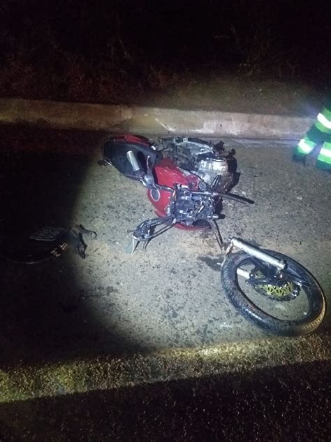 Motociclista De 19 Anos Morre Após Perder Controle De Moto E Bater De