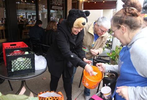 Newarks Halloween Parade Draws Thousands Of Colorful Characters News