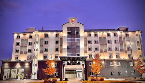 COMFORT HOTEL - Updated 2022 Reviews (Niagara Falls, Canada)