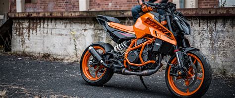 KTM presentó la 390 Duke 2024 con novedades en chasis electrónica y