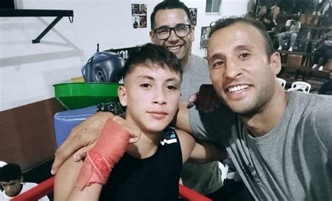 El Joven Pugilista Zarate O De A Os M Ximo Fern Ndez Sigue Sumando