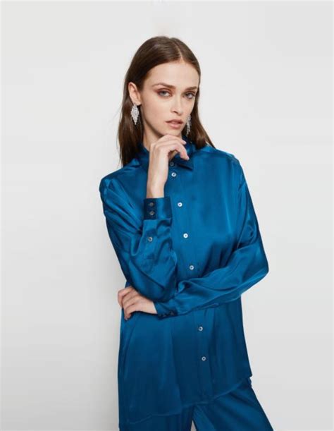 Camisa Suelta Satinada En Azul Marel Mujer