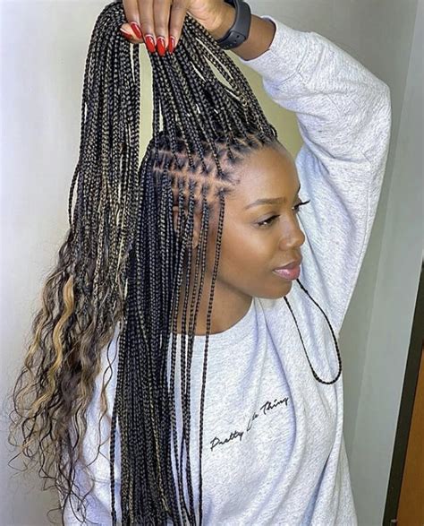 Glamorous Box Braids With Curls