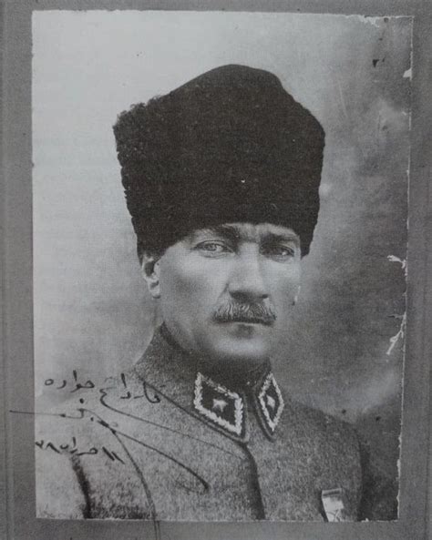 Gazi Mustafa Kemal Atat Rk N Y L Yaverli Ini Yapan Cevad Abbas