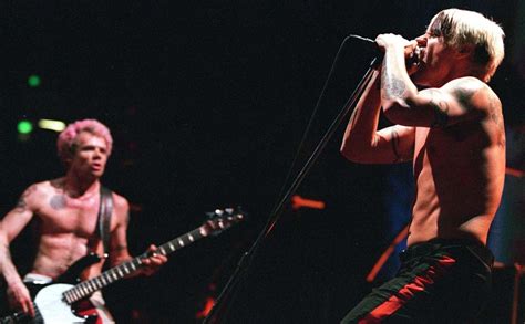 Las 40 Mejores Canciones De Los Red Hot Chili Peppers Rolling Stone