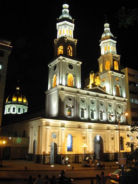 Catedral De La Sagrada Familia Bucaramanga Colombia Templo De La