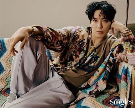 CNBLUE Jung Yong Hwa Flaunts Charisma In New Pictorial KpopStarz