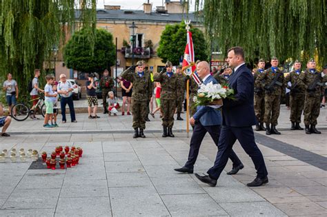 Uroczysto Ci Rocznicy Wybuchu Powstania Warszawskiego W Gr Jcu