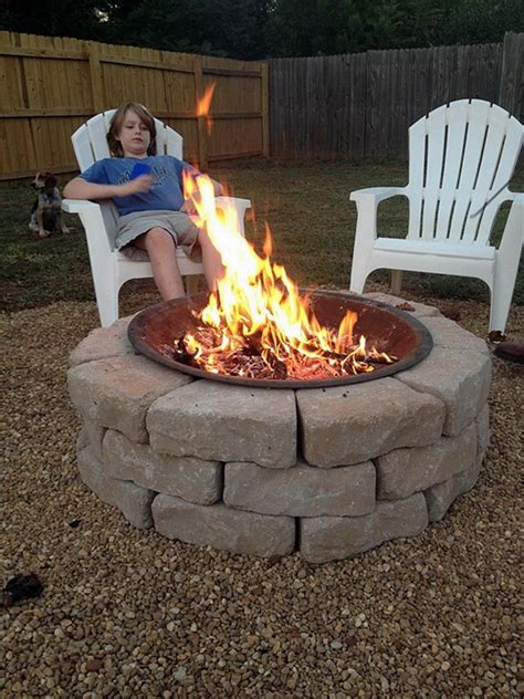 How to DIY a Fire Pit for Your Backyard: Ideas and Tutorials 2022