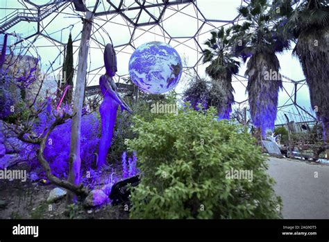 Luke Jerrams Art Installation Gaia A Replica Of Planet Earth