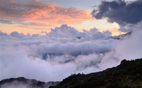 Montaña sobre las Nubes al Atardecer Fotos e Imágenes en FOTOBLOG X