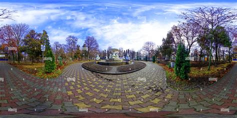 360° view of Fountain in Central Park (Parcul Central), Cluj-Napoca - Alamy