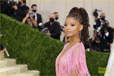 Chloe X Halle Deliver Stylish Looks At Met Gala Photo