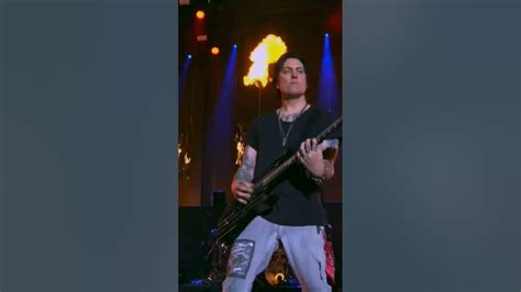 Shepherd Of Fire Intro By Avenged Sevenfold Live Youtube