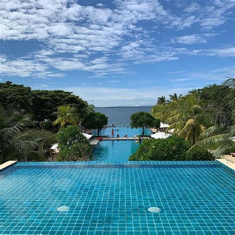 마음이 이끄는 곳으로 trên Instagram: “수영장이 다했다 😊” | Tropical island beach ...