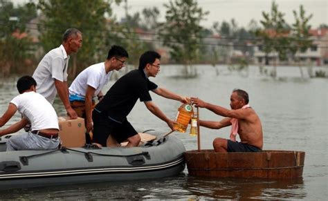 Rund 100 Tote durch Unwetter in China Proteste gegen Behörden Peking