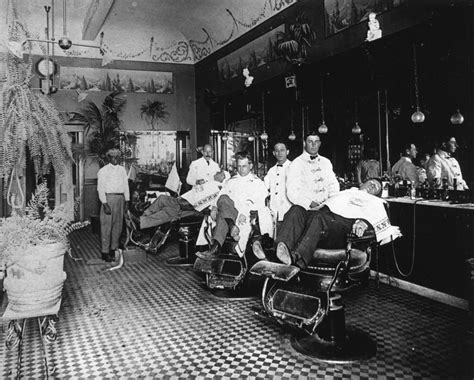 33 Rare Vintage Photographs Captured Barber Shops From Between The Late