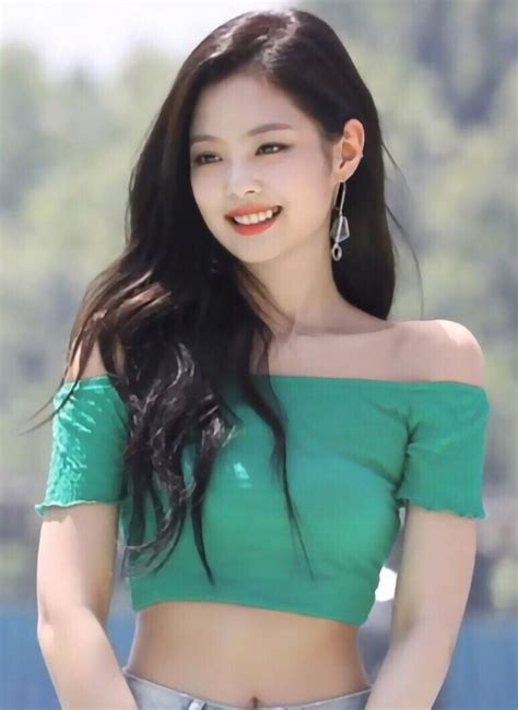 15 Photos Of Blackpink Jennies Gummy Smile To Make You Swoon Koreaboo